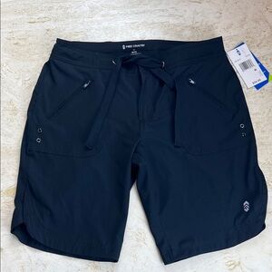 Free Country black beach 2 boardwalk Bermuda shorts size medium